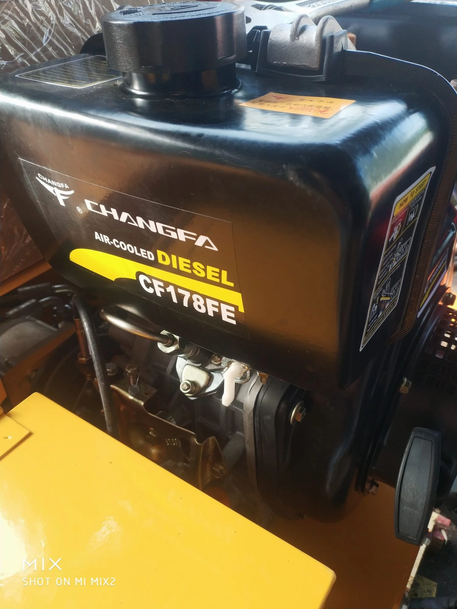 Aiko Road Roller 6Hp 550Kg CF178F Air-Cooled Diesel Engine (Mikasa Green) | Model : SVR-550