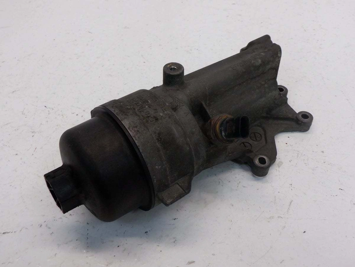 Mini Cooper Engine Oil Filter Housing N16 11428643757 11-16 R5x R6x