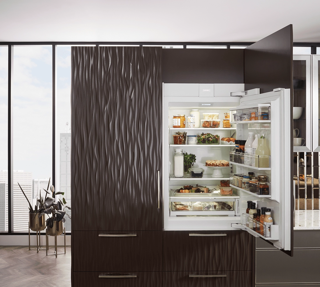 Sub-Zero IT30RIDRH 30" Designer Over-And-Under Refrigerator With Internal Dispenser - Panel Ready