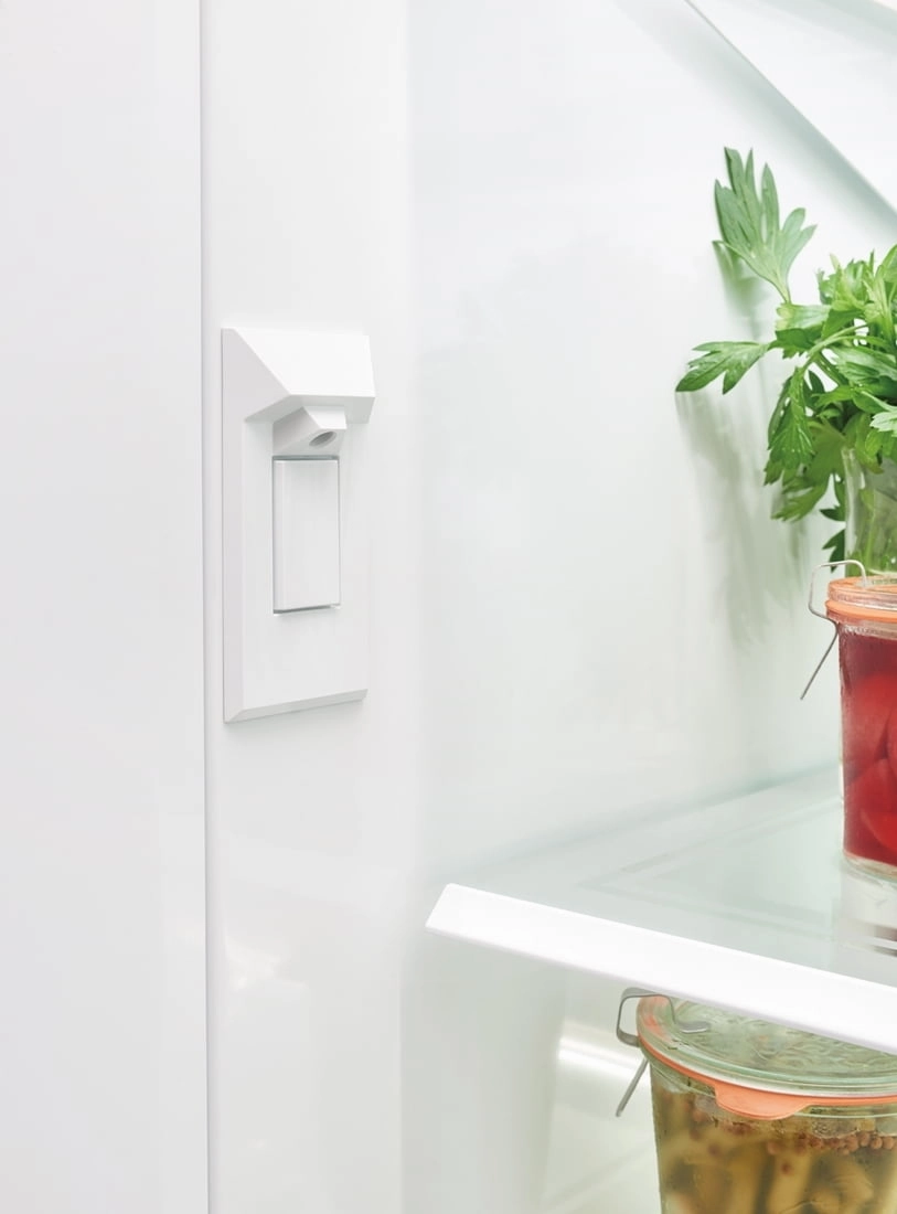 Sub-Zero IT30RIDRH 30" Designer Over-And-Under Refrigerator With Internal Dispenser - Panel Ready